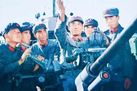 领导干部由于所处的地位不同，要特别警惕资产阶级法权思想的侵蚀...